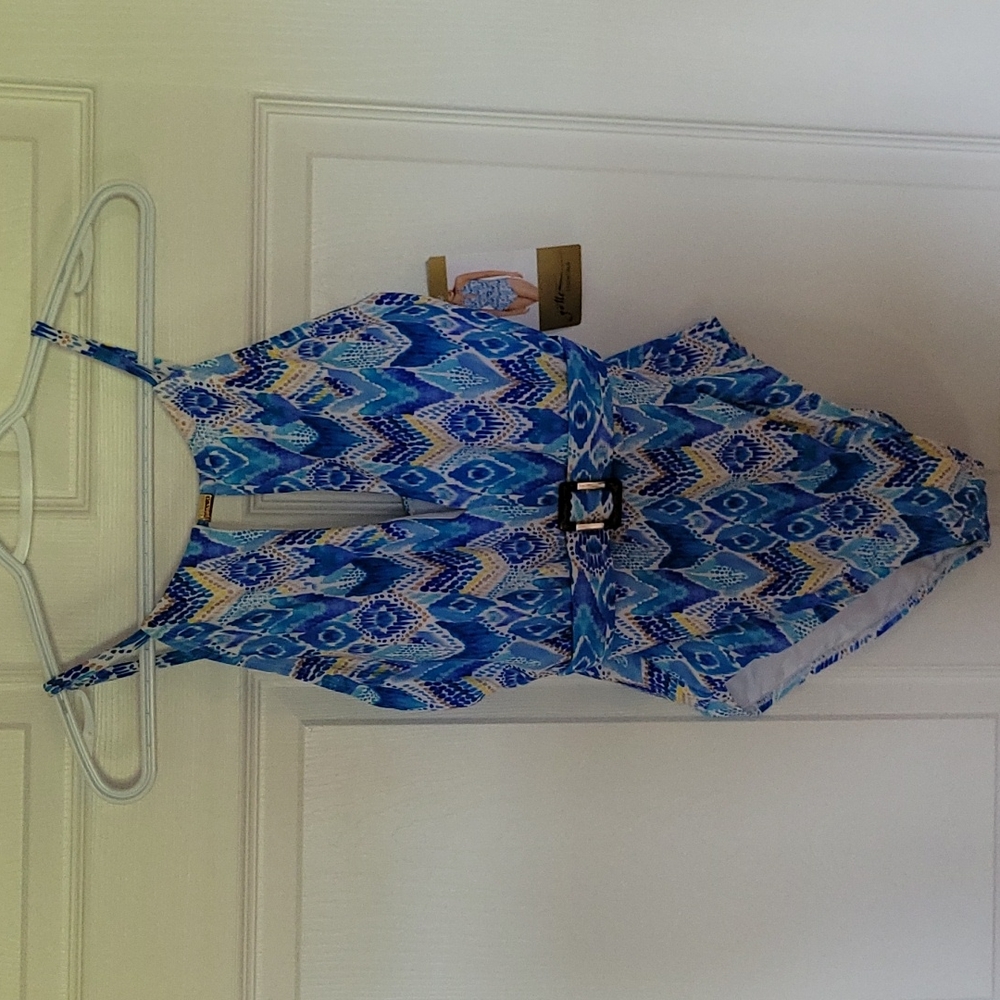 Bathing suit